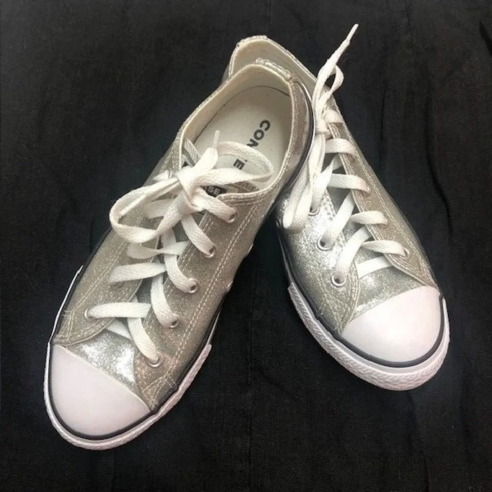 Junior Converse All-Star Chuck Taylor Silver Glitter Low Sneakers [641727C]‎